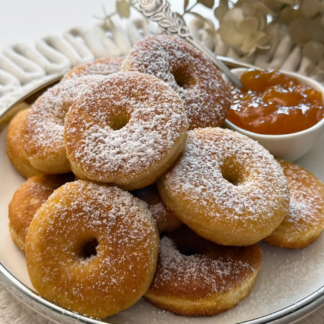 In Öl gebackene ketogene Diät-Krapfen
